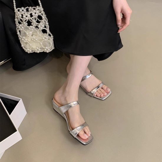 Flat-soled Chanel-style toe slip-on shoes for women, 2025 new style. Summer slip-on black witch spring and autumn slip-on shoes