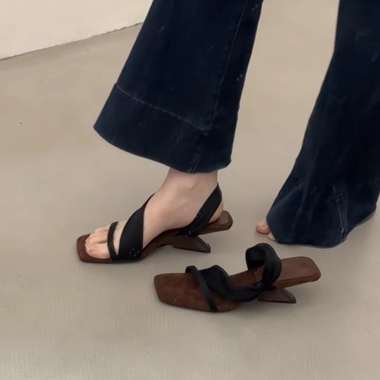 French apricot pointed high heels, closed-toe sandals, fairy-like, 2025 Spring/Summer elegant, ladylike black slippers.