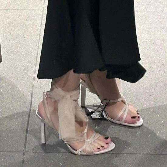 Versatile short-tube, stacked boots, stiletto high-heeled western cowboy boots, women's apricot-colored slimming mid-calf boots.