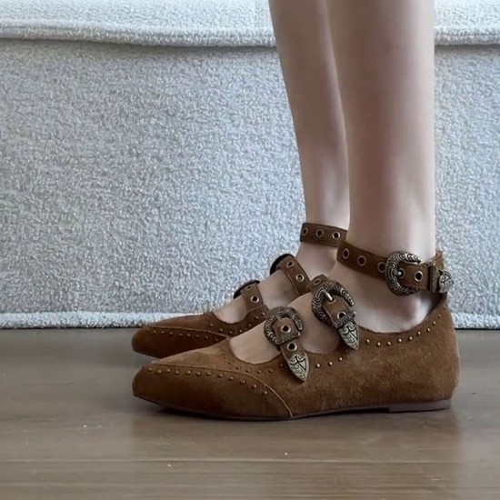 2025 Spring/Summer New Women's Large-Shaped Boots, Slimming, Block-Heeled, Pointed-Toe, Belt-Buckle, Pleated Boots