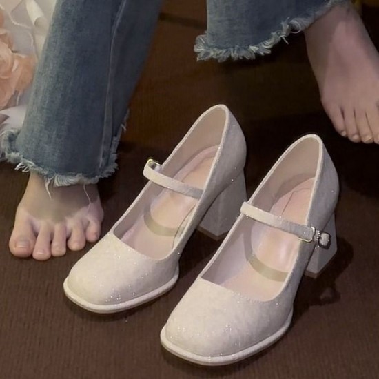 French-style, single-strap, thin-strap, wedge sandals for women, square-toed, open-toed, high-heeled Roman sandals for women, matching skirts.