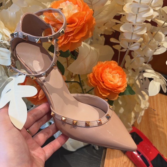 French luxury sandals for women, spring and autumn 2024 new style, pointed-toe, shallow-cut slip-on shoes