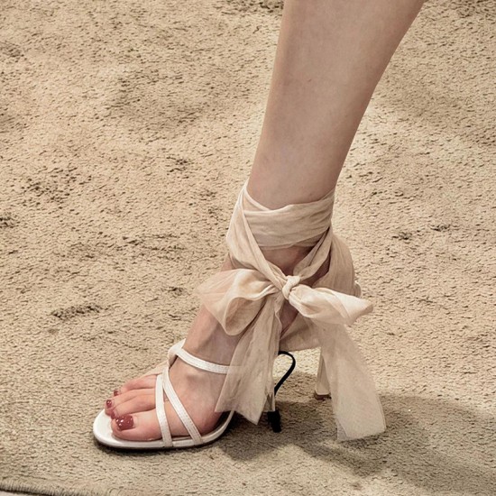 Versatile short-tube, stacked boots, stiletto high-heeled western cowboy boots, women's apricot-colored slimming mid-calf boots.