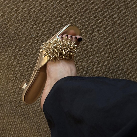 White high-heeled wedding shoes for women, 2025 spring new models, pointed-toe stiletto embroidered lace, Xiuhe wedding dress bridal shoes.