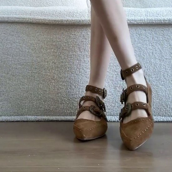 2025 Spring/Summer New Women's Large-Shaped Boots, Slimming, Block-Heeled, Pointed-Toe, Belt-Buckle, Pleated Boots