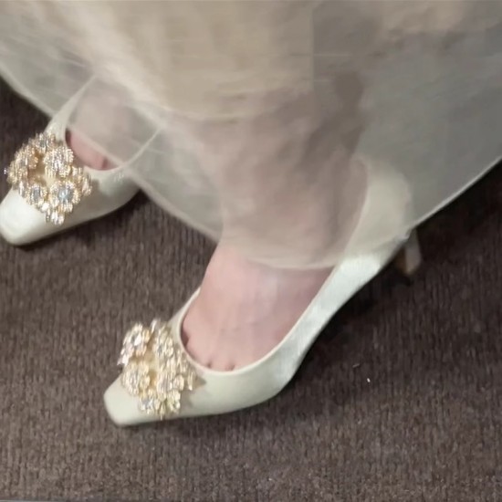 French apricot pointed-toe sandals, closed-toe, fairy-style shoes, 2025 spring/summer elegant, ladylike black slip-ons.