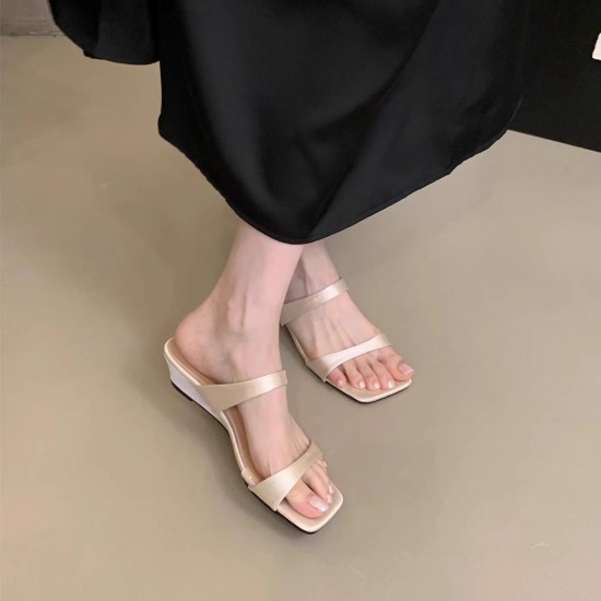 Flat-soled Chanel-style toe slip-on shoes for women, 2025 new style. Summer slip-on black witch spring and autumn slip-on shoes